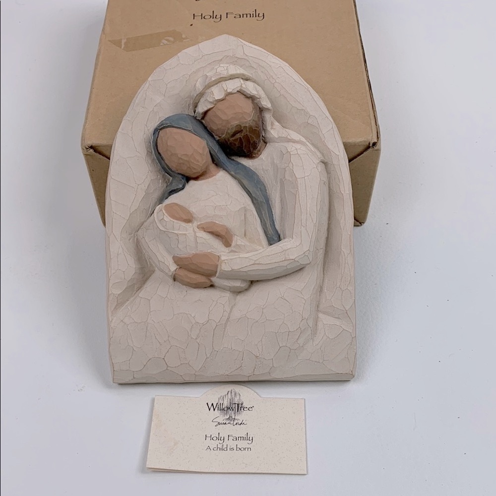 Willow Tree Holy Family Figurine wall plaque “A child is born”  New  NWT